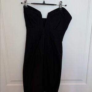 Lulu's Classic Black Strapless Dress